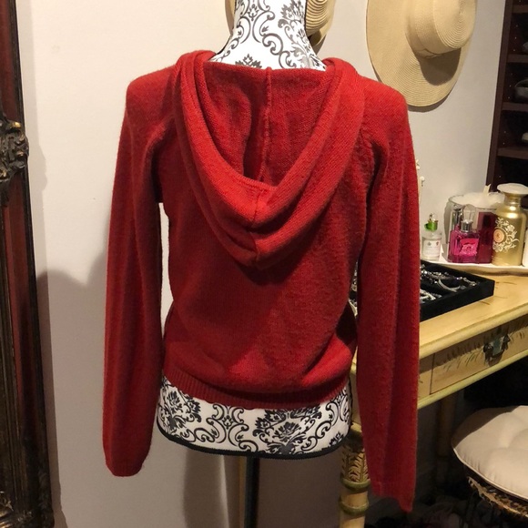 Sweater - Picture 2 of 2